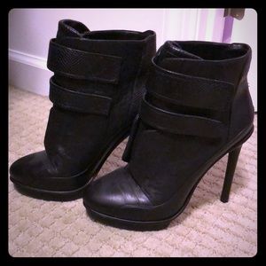 BCBGMAXAZRIA STILETTO BLACK BOOTIES